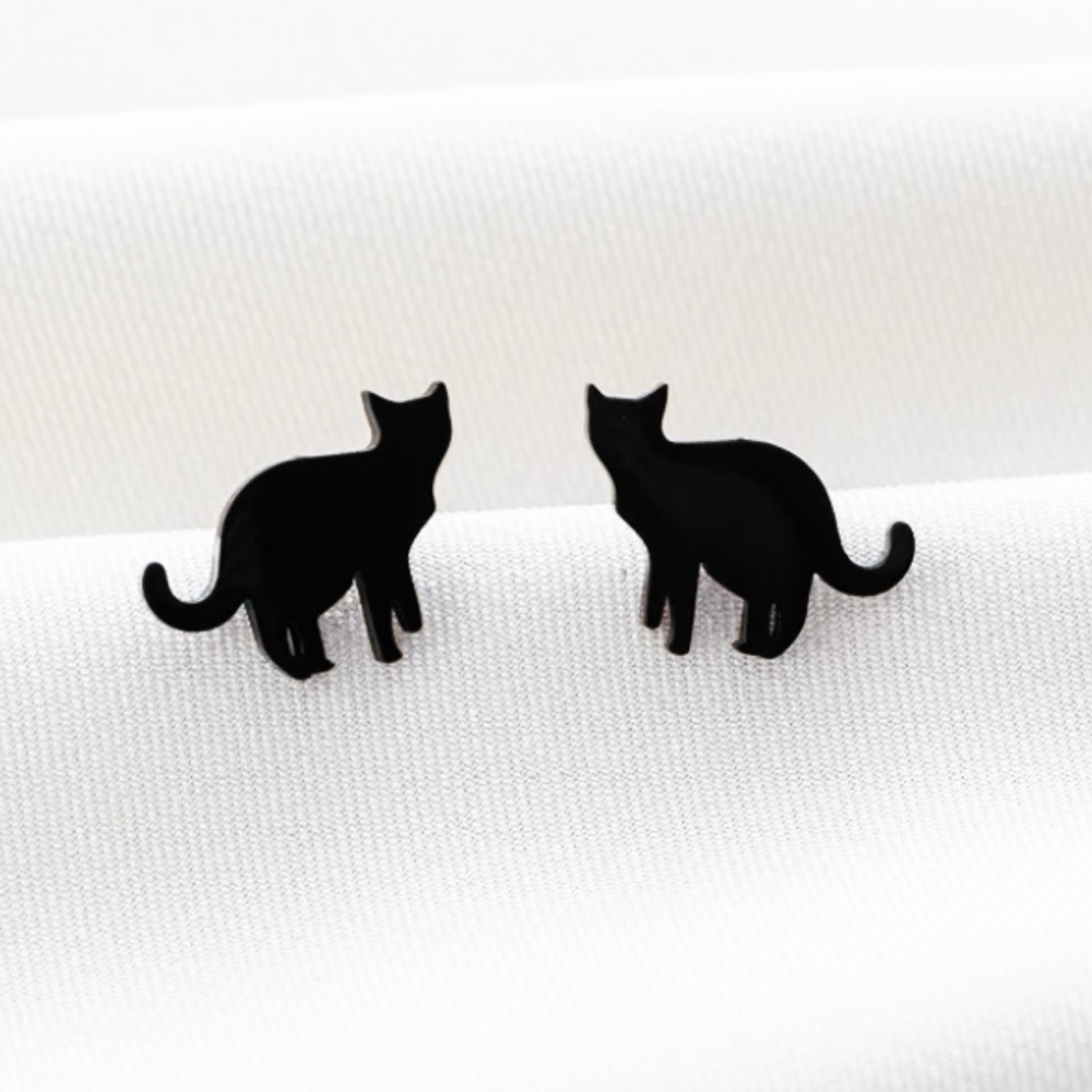 NEW Dainty Cat stud Earrings Halloween Black color - Boutique